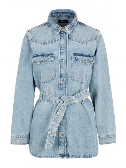 Olajakke med belte – Pieces denimjakke med belte – Mio Trend